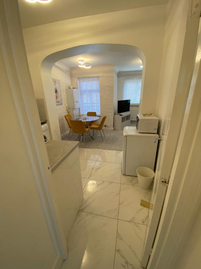 לונדון Supreme Apartment מראה חיצוני תמונה